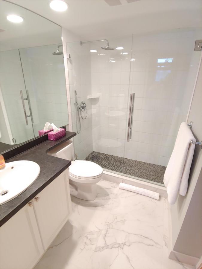 Tyndalstone Lodge 3 Bedroom In The Heart Of Village North 惠斯勒 外观 照片