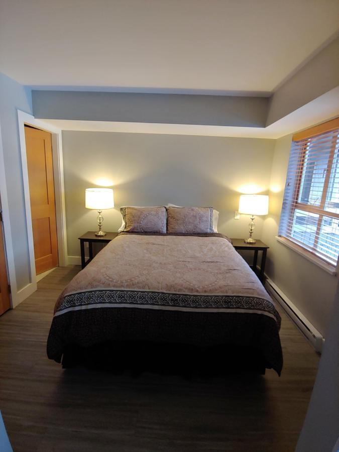 Tyndalstone Lodge 3 Bedroom In The Heart Of Village North 惠斯勒 外观 照片