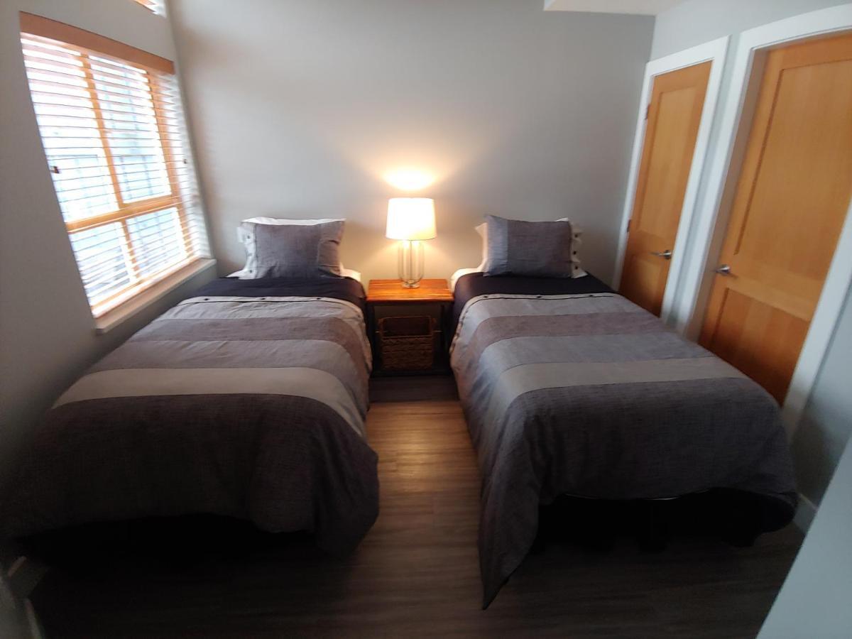 Tyndalstone Lodge 3 Bedroom In The Heart Of Village North 惠斯勒 外观 照片